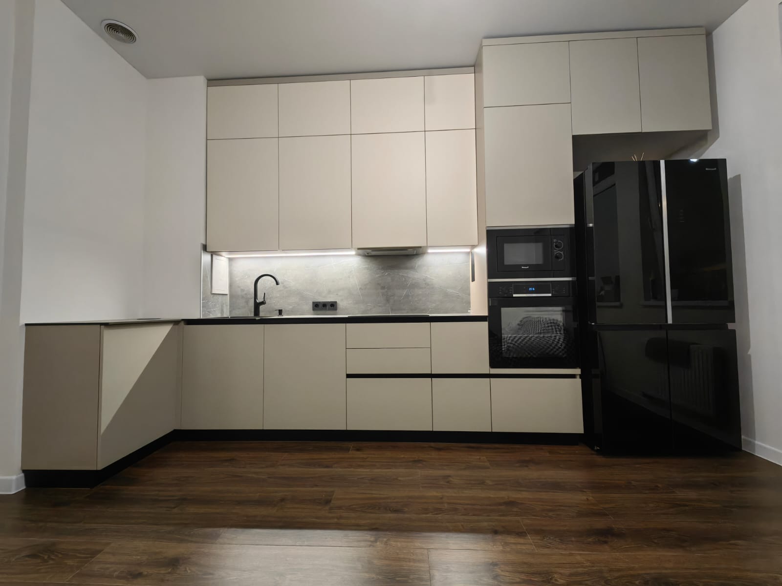 Выполненные проекты компании Bagira Mebel