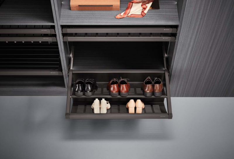 Выдвижная полка для обуви Unihopper 900 мм с доводчиком clip-on Moka