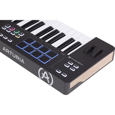 Arturia Keylab Essential 49 MKIII BK Controlador Midi Negro