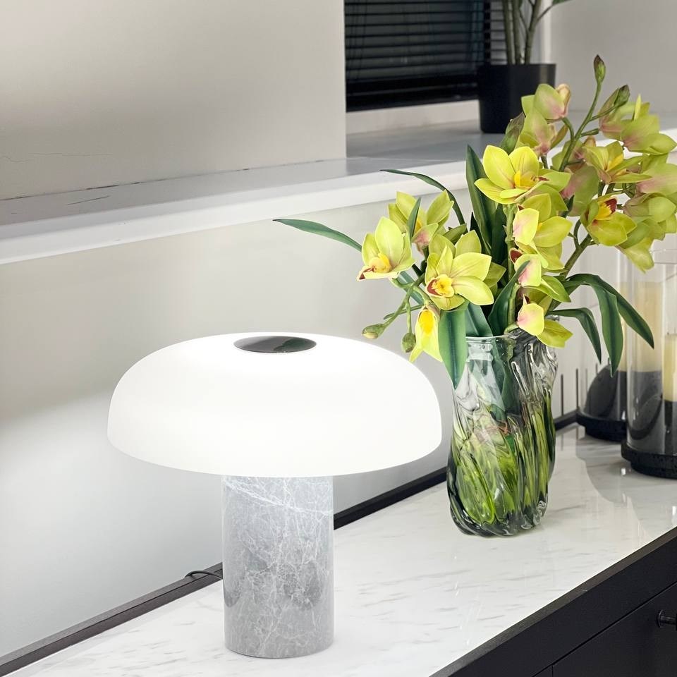 Лампа настольная Opaline