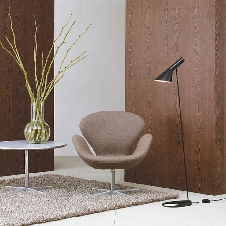 Торшер AJ Floor Lamp  Black в стиле Arne Jacobsen