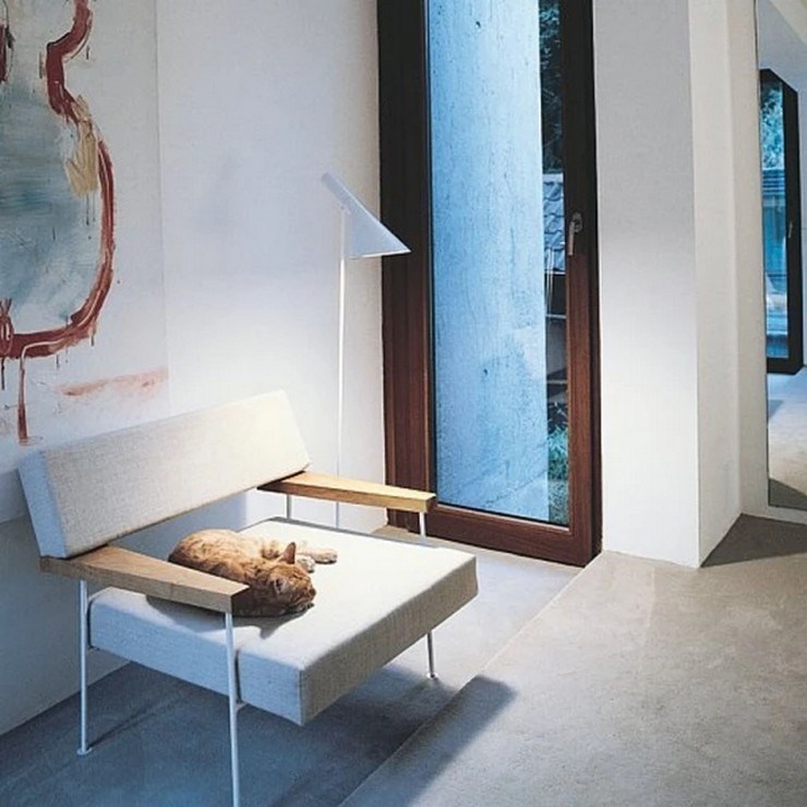 Торшер AJ Floor Lamp  White в стиле Arne Jacobsen