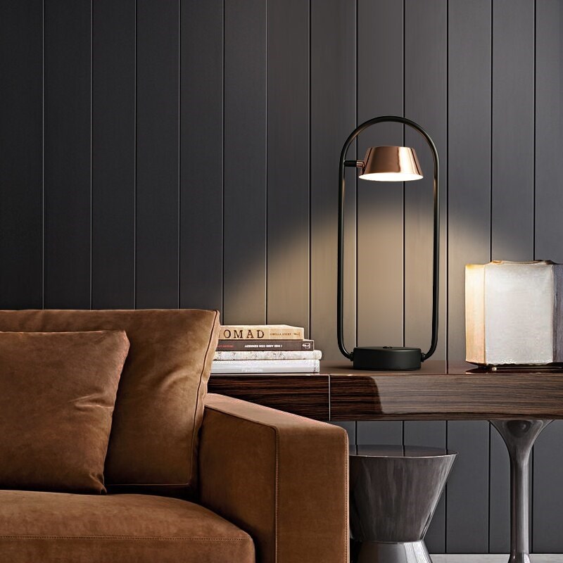 Настольная лампа  Calyx