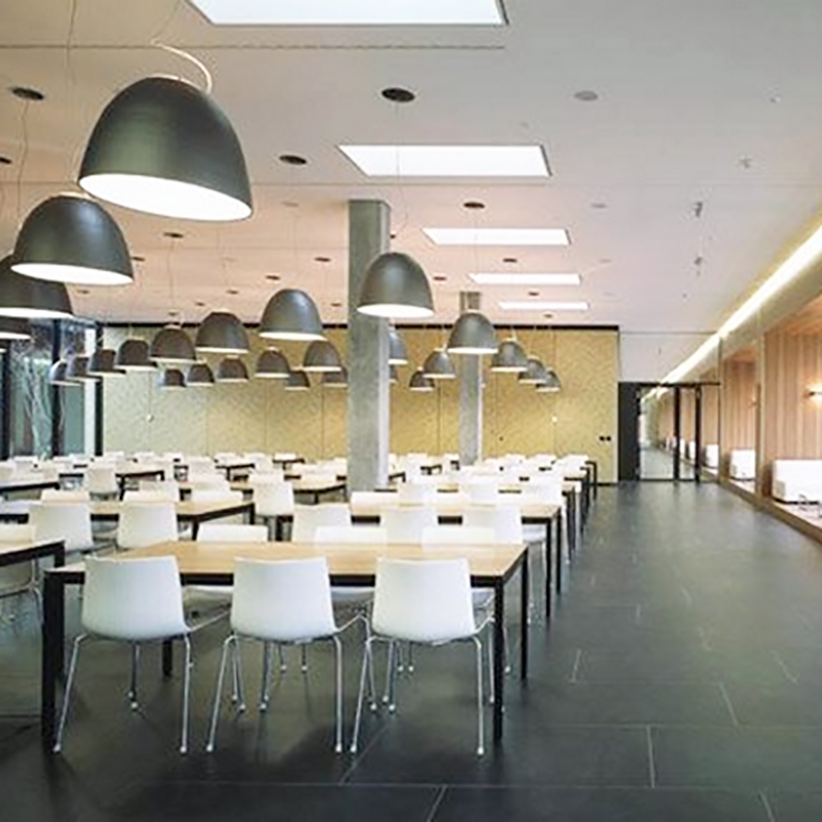 Люстра Nur Gloss  Диаметр 55 см / Высота 43 см Белый