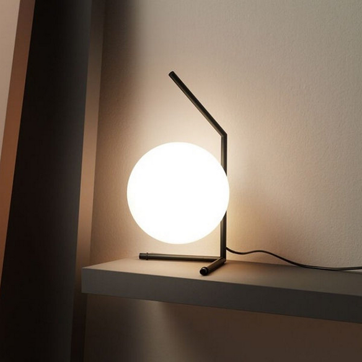Настольная лампа IC Lighting Table 1 Low Black в стиле Flos