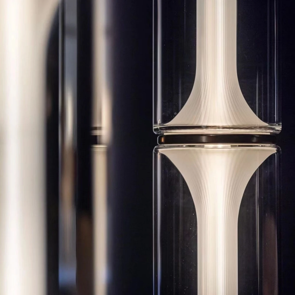 Настольная лампа Miles в стиле Lasvit