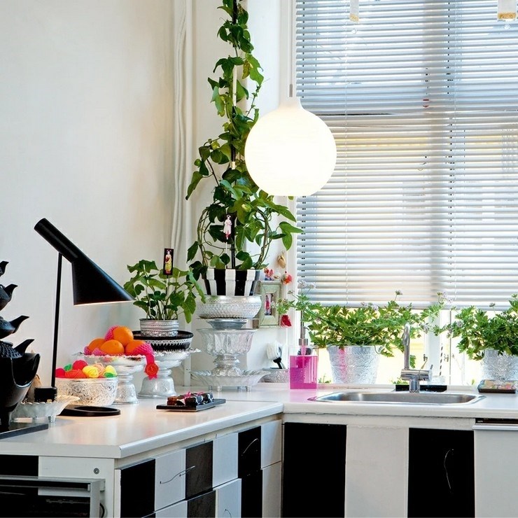 Лампа настольная AJ Black Черный в стиле Arne Jacobsen