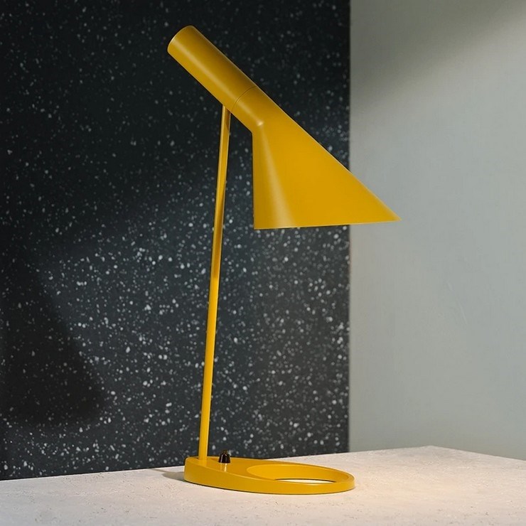 Лампа настольная AJ Table Yellow в стиле Arne Jacobsen