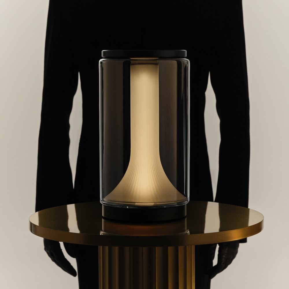 Настольная лампа Miles в стиле Lasvit