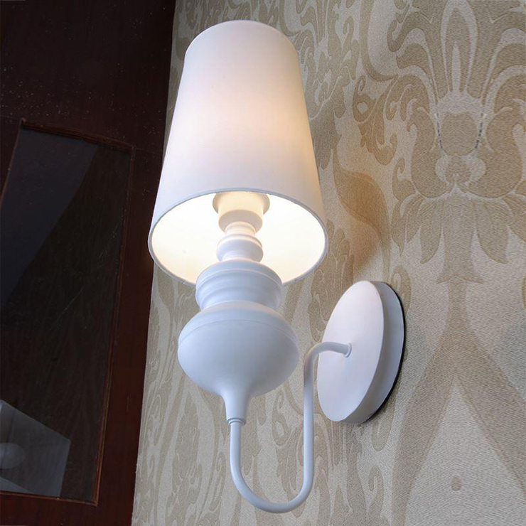 Бра Josephine  Диаметр 25 см / Высота 83 см  Белый