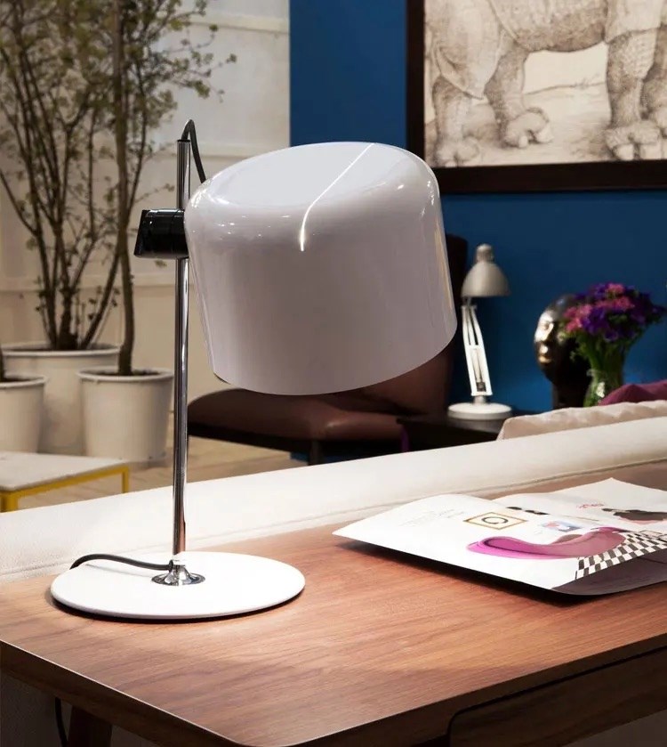 Лампа настольная Coupe в стиле Oluce