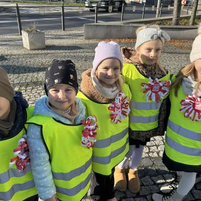 A51457a1 5462 4f27 83a9 31be1d45c9ad