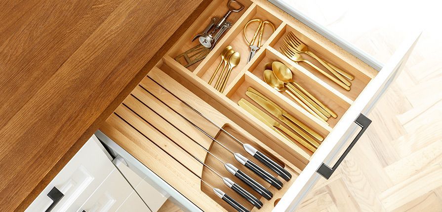 Лоток деревянный с возможностью регулировки 400-600 в ящики Axis/MB L-500, бук