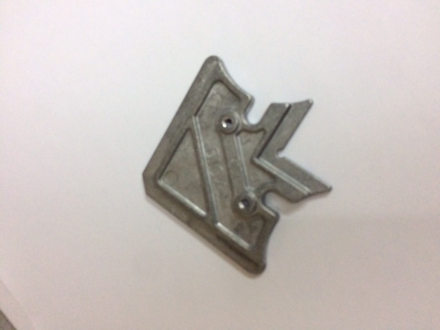 Соединительный уголок + винт (2шт), широкий, сплав 