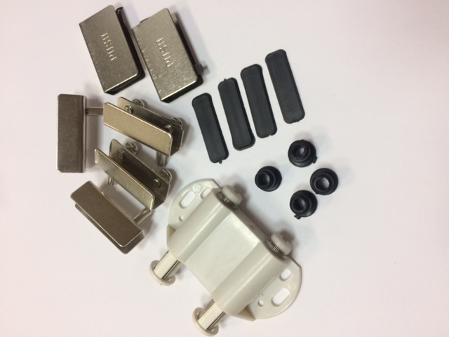 Комплект U-образных петель на 2 стекло, хром, белый, CMF