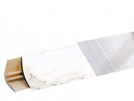 Плинтус LB-15, гранит белый, L=3000мм, 13,4х13,4мм, Россия