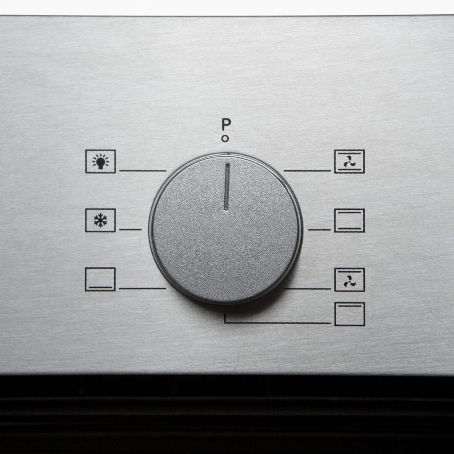 Духовой шкаф Konigin Barberry 60 IX MR7, 60см, черное стекло/нерж. сталь