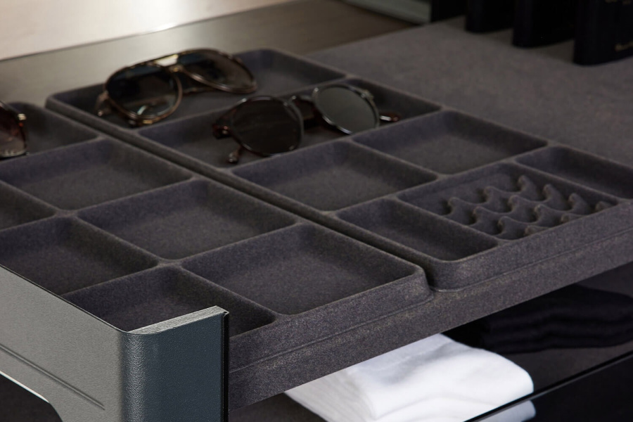 Лоток для галстуков и ремней в полку Конеро, 7 ячеек, D 475 мм, черный, Kessebohmer