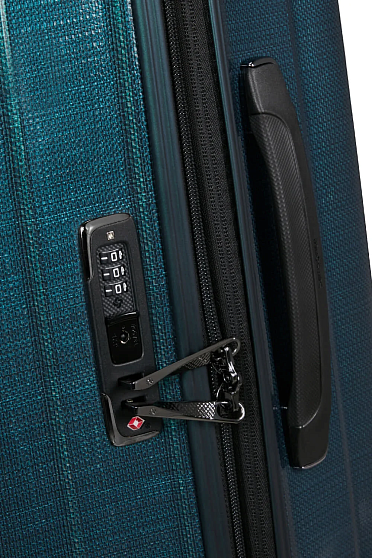 Валіза Samsonite Nexis KT1*01004 з поліпропілен Roxkin™ та розширенням