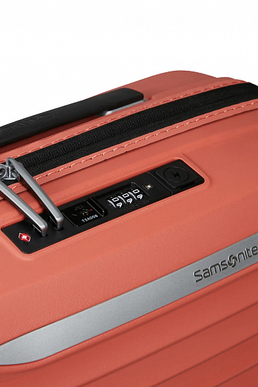 ВАЛІЗА 55 СМ Samsonite UPSCAPE CLAY KJ1*17001