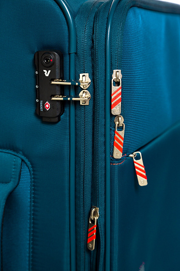 Велика валіза Roncato Speed 416121/03