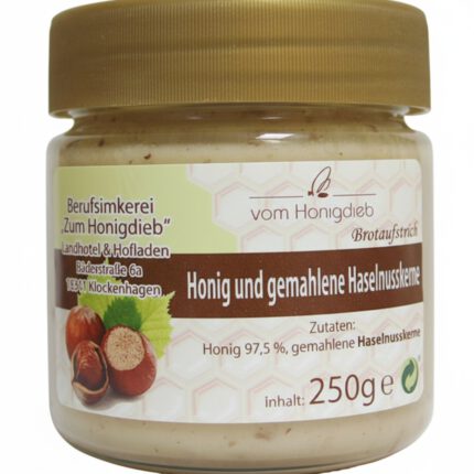 Honig und Haselnüsse