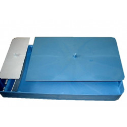 Нож с ребром жесткости