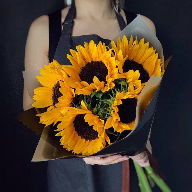 Букет из подсолнухо
