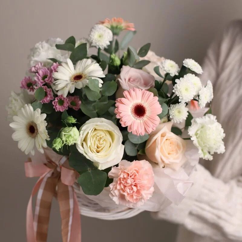 Цветы в корзине Кишинев