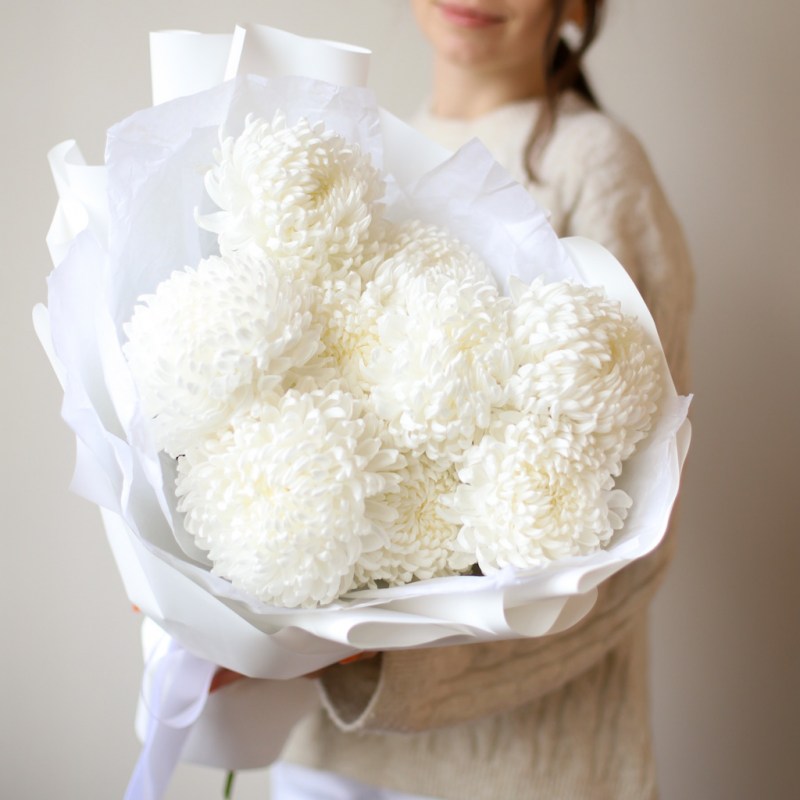 Белые хризантемы Кишинев