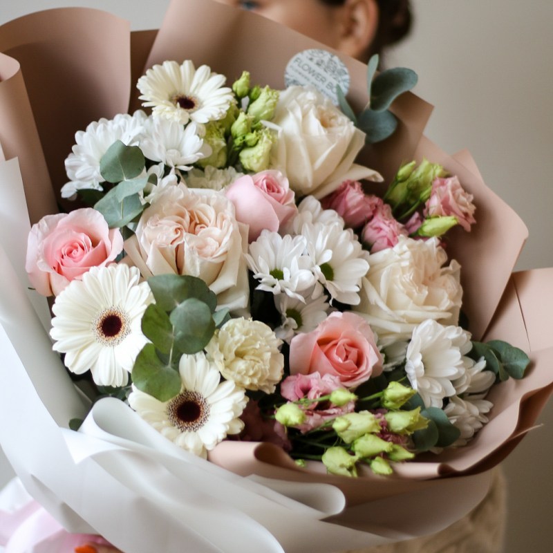 nezhnyj-avtorskij-buket-dlya-romantikov-razmer-m-№505