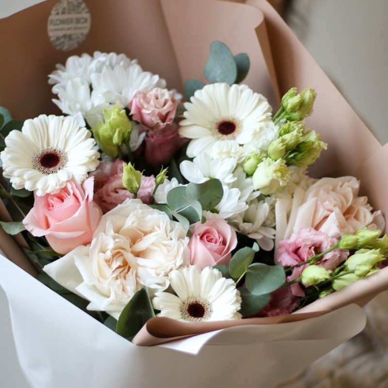 nezhnyj-avtorskij-buket-dlya-romantikov-razmer-s-№504