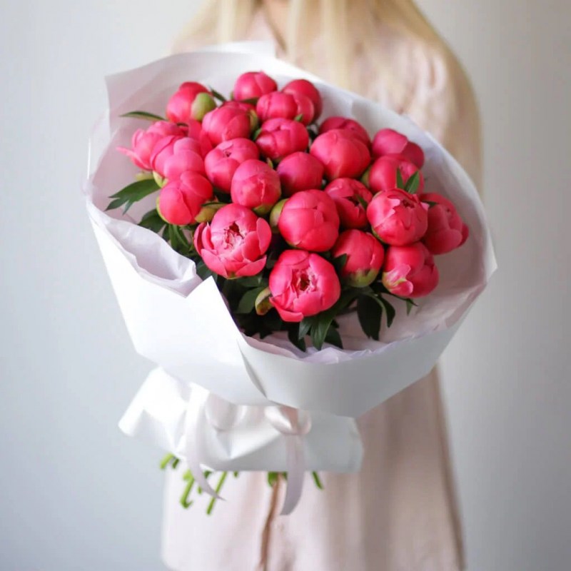 Большой букет пионов в Кишиневе
