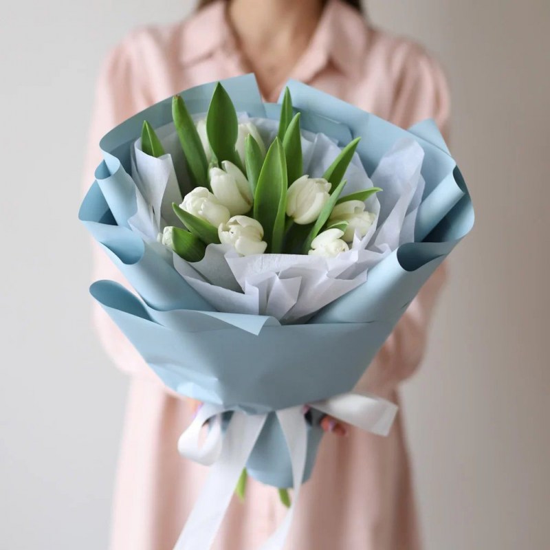 Белые тюльпаны Кишинев