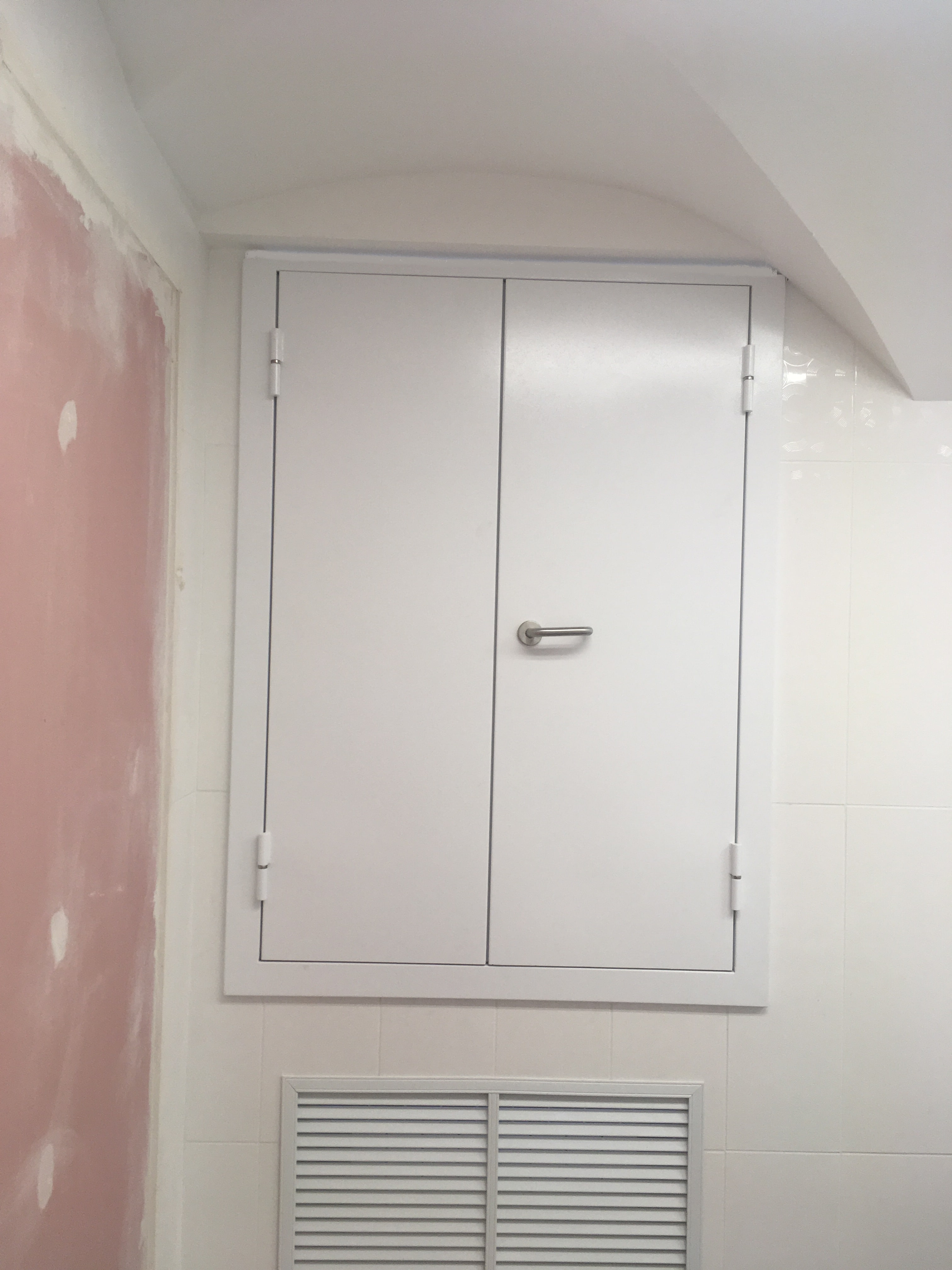 Ставни для рентген-кабинета в Донецке