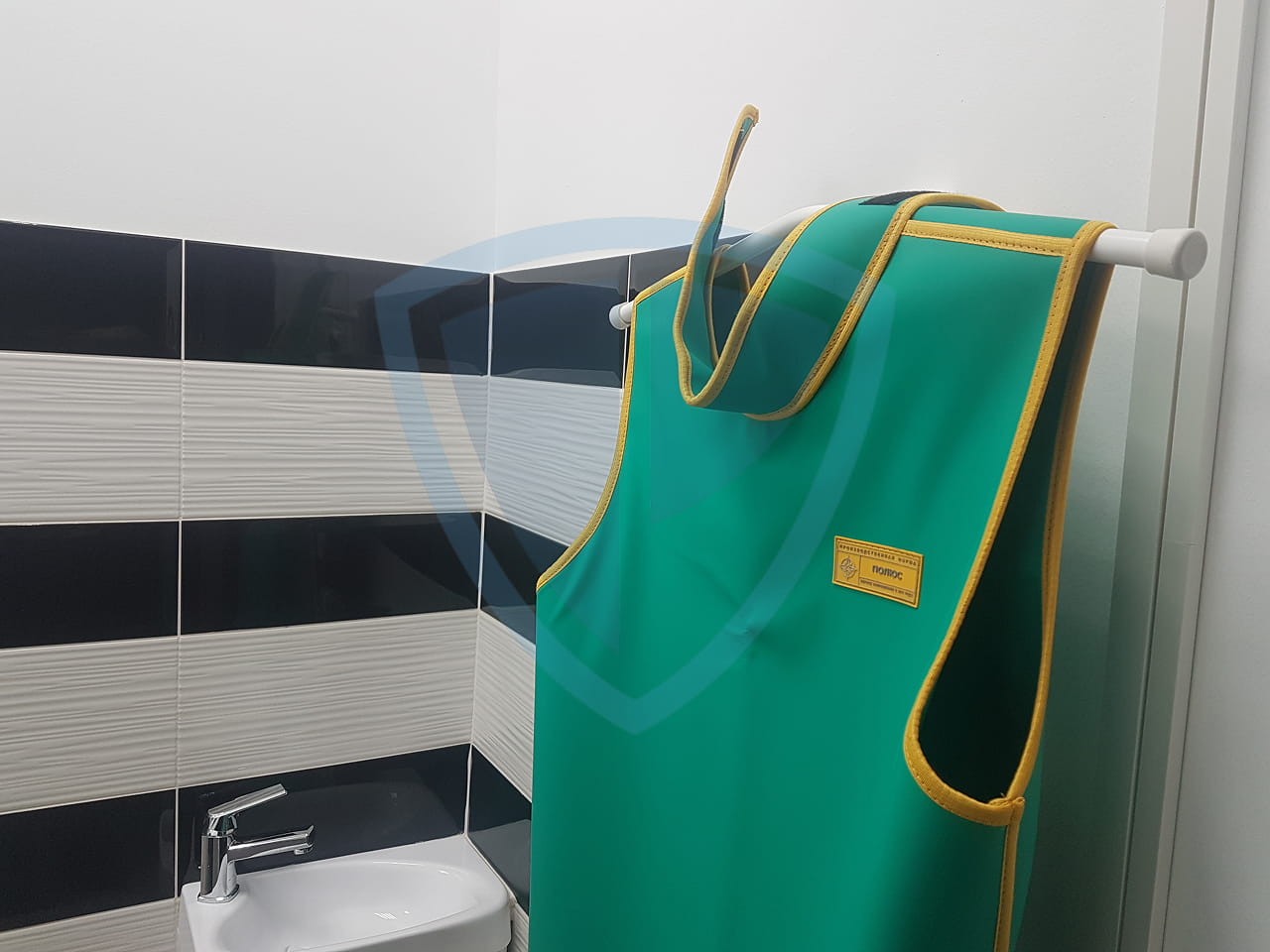 Вешалки для рентгенозащитной одежды