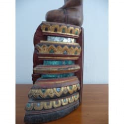 Antiker Ayutthaya-Buddha aus Teakholz mit Steinverzierung – Thailand, Ende 18. Jahrhundert, 79 cm - T6