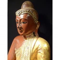 Antiker Mandalay-Buddha aus Holz mit roter Lackierung und Steinverzierung – Burma, Ende 19. Jahrhundert, 80 cm - T18