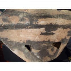 Antiker Mandalay-Buddha aus Holz mit roter Lackierung und Steinverzierung – Burma, Ende 19. Jahrhundert, 80 cm - T18