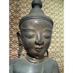 Large Antique Shan Buddha in Bronze with Patina – Burma, 17th–18th Century, 54 cm - BR188