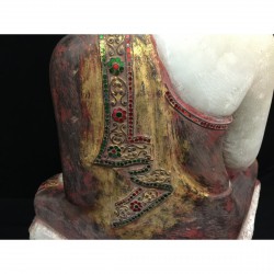 Antiker Mandalay-Buddha aus Alabaster mit Steinverzierung – Burma, 19. Jahrhundert, 54 cm - A137