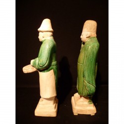 Paar Ming Grabfiguren mit grüner Glasur – China, 14.–17. Jahrhundert - AND54