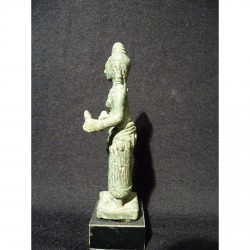 Kleine Khmer Bronzefigur mit schöner Patina – Kambodscha, 9.–12. Jahrhundert - AND40