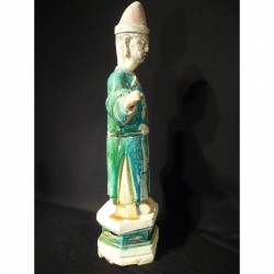 Seltene Ming Grabfigur mit bläulicher Glasur – China, 14.–17. Jahrhundert - AND36