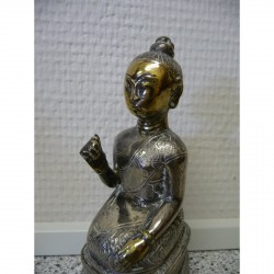 Seltene burmesische Silberfigur mit vergoldetem Gesicht – 19. Jahrhundert - AND101