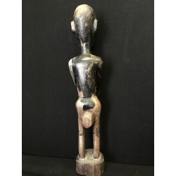 Ausdrucksstarke geschnitzte Holzfigur, vermutlich Indonesien – 19./20. Jahrhundert - AND225