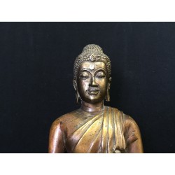 Mon-Buddha aus Bronze mit Inschrift und Stein – Burma, 20. Jahrhundert, 24,5 cm - BR222
