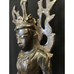 Jambupati “Königs-Buddha” aus Bronze auf großem Thron – Burma, 19. Jahrhundert, 32 cm - BR226