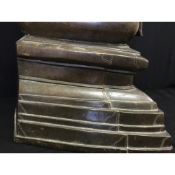 Großer Shan-Buddha aus Bronze mit schöner brauner Patina – Burma, 18. Jahrhundert, 44 cm - BR227