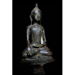 Großer Awa-Buddha aus Bronze mit Literaturreferenz – Burma, 18. Jahrhundert, 47 cm - BR233